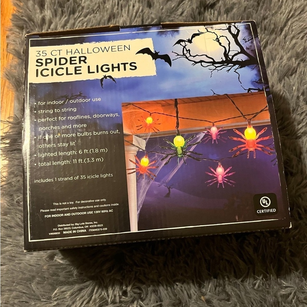 Spooky Halloween spider lights​